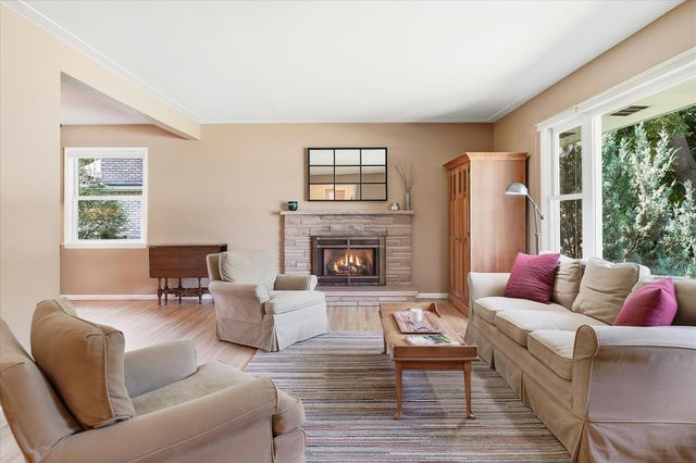 7109 Heatherton Trail, Edina, MN 55435