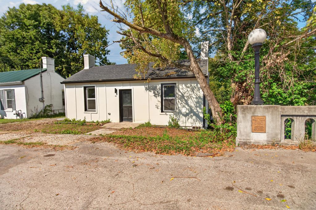 218 N Greenville Street, Harrodsburg, KY 40330