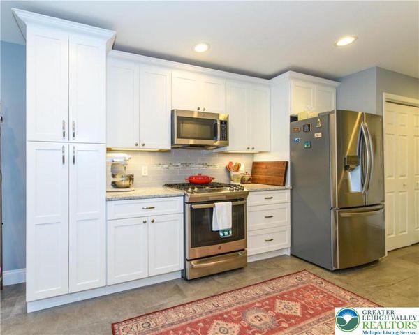 1181 Briarwood Lane, Easton, PA 18040