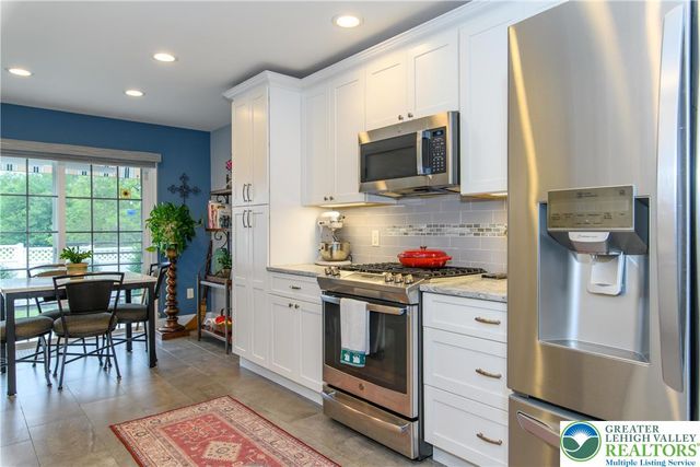 1181 Briarwood Lane, Easton, PA 18040