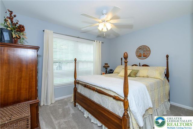 1181 Briarwood Lane, Easton, PA 18040