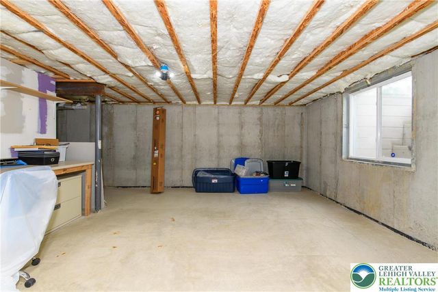 1181 Briarwood Lane, Easton, PA 18040
