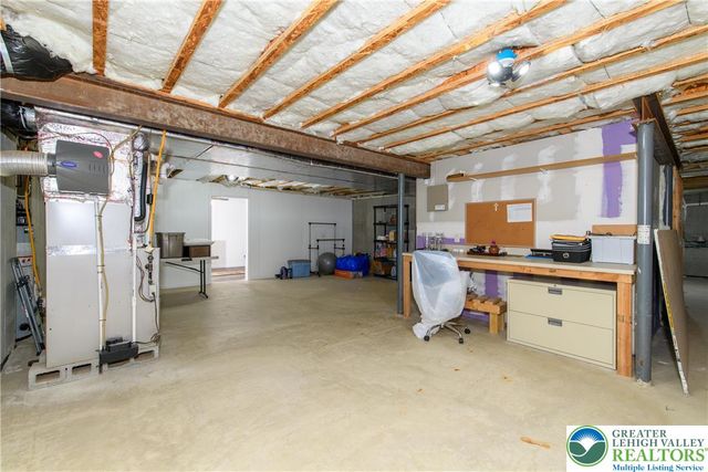 1181 Briarwood Lane, Easton, PA 18040