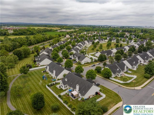 1181 Briarwood Lane, Easton, PA 18040