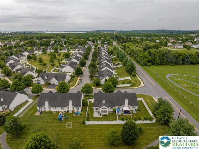 1181 Briarwood Lane, Easton, PA 18040