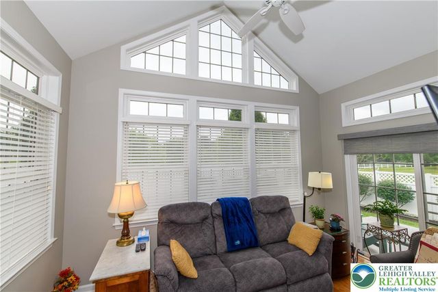 1181 Briarwood Lane, Easton, PA 18040