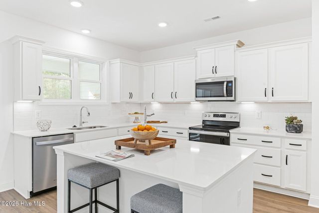 820 Anchors Bend Way, Wilmington, NC 28411