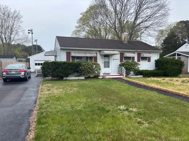 17 Brown Street, Riverhead, NY 11901