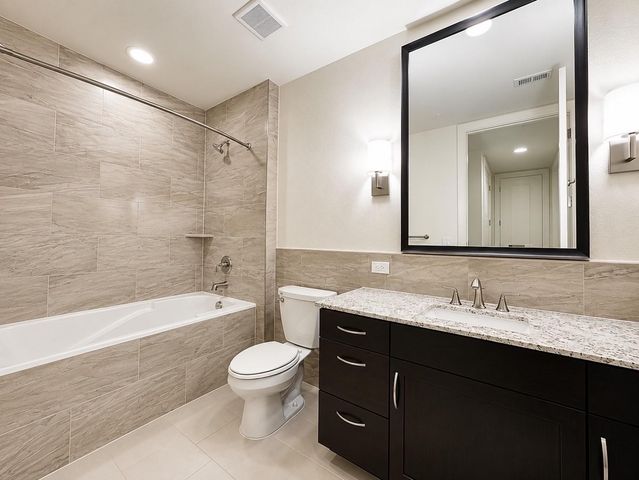 2303 Mid Lane 106, Houston, TX 77027