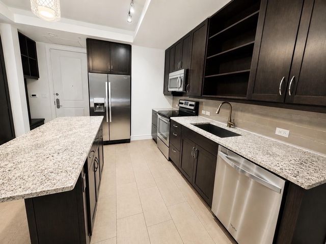 2303 Mid Lane 106, Houston, TX 77027