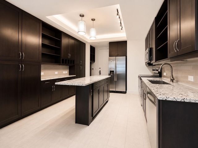 2303 Mid Lane 106, Houston, TX 77027