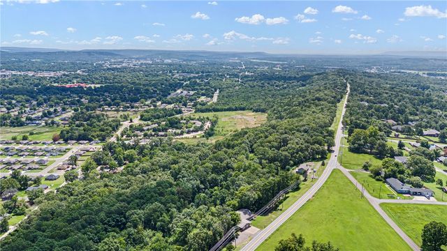 1317 Skyline Drive, Russellville, AR 72802