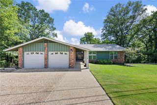 1317 Skyline Drive, Russellville, AR 72802