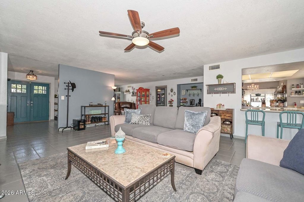 5825 W CROCUS Drive, Glendale, AZ 85306 — photo 2