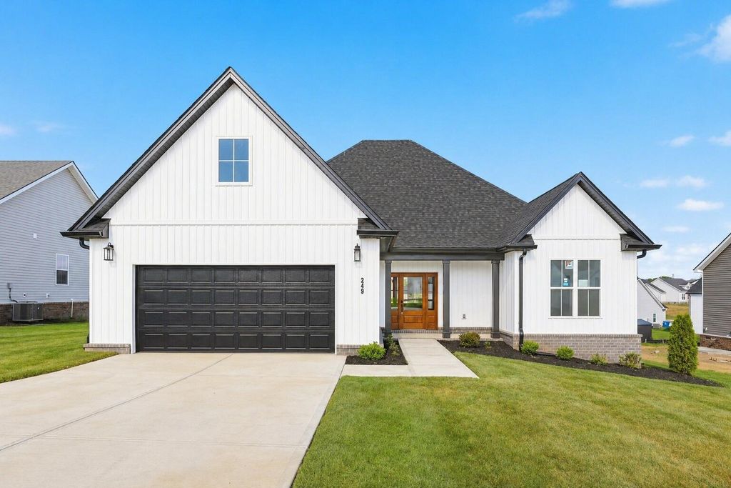 249 Skaggs Boulevard, Nicholasville, KY 40356
