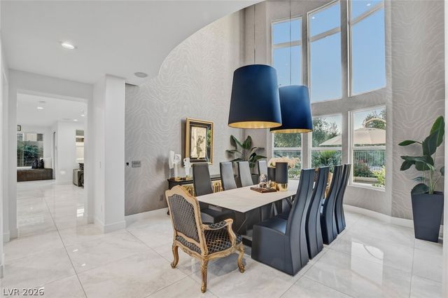 10736 Penhurst Way, Las Vegas, NV 89135