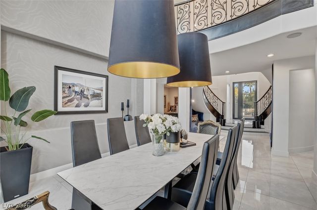 10736 Penhurst Way, Las Vegas, NV 89135
