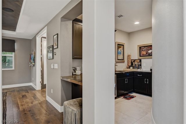 10736 Penhurst Way, Las Vegas, NV 89135