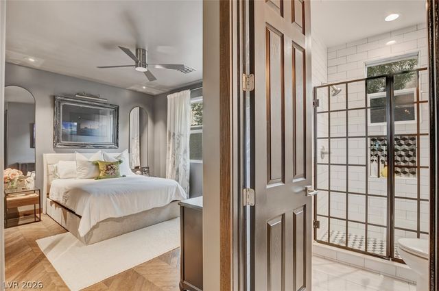 10736 Penhurst Way, Las Vegas, NV 89135