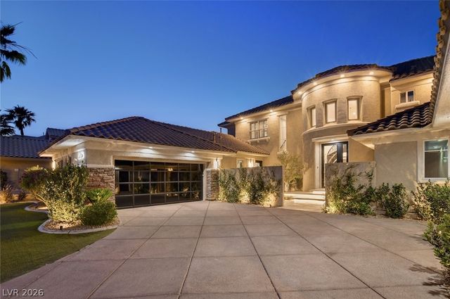10736 Penhurst Way, Las Vegas, NV 89135