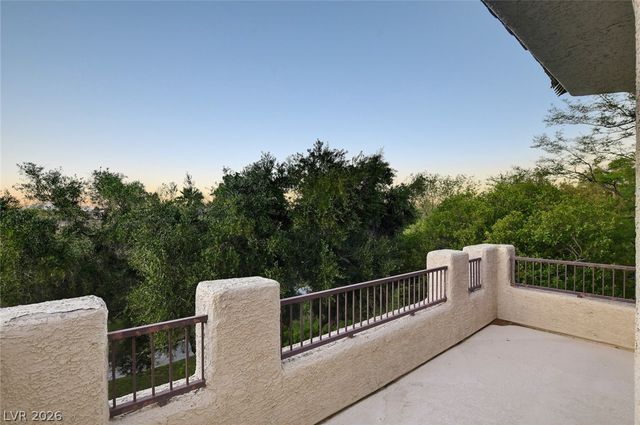 10736 Penhurst Way, Las Vegas, NV 89135