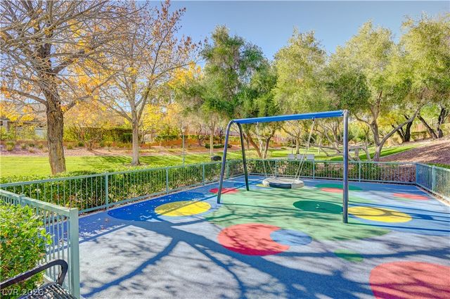 10736 Penhurst Way, Las Vegas, NV 89135