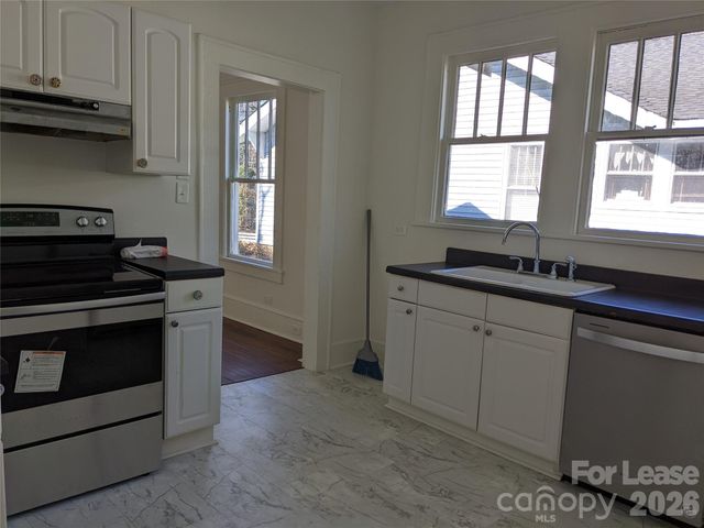 1324 Thomas Avenue, Charlotte, NC 28205