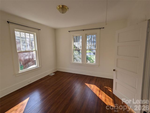 1324 Thomas Avenue, Charlotte, NC 28205