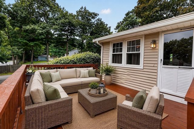 38 Paulson Drive, Burlington, MA 01803