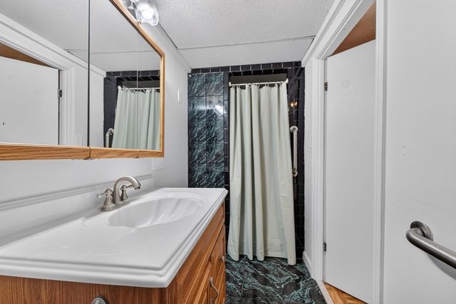 38 Paulson Drive, Burlington, MA 01803
