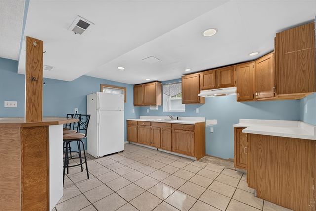 38 Paulson Drive, Burlington, MA 01803