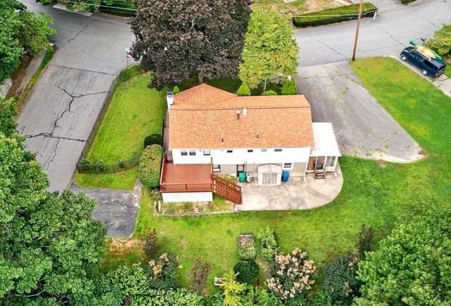 38 Paulson Drive, Burlington, MA 01803