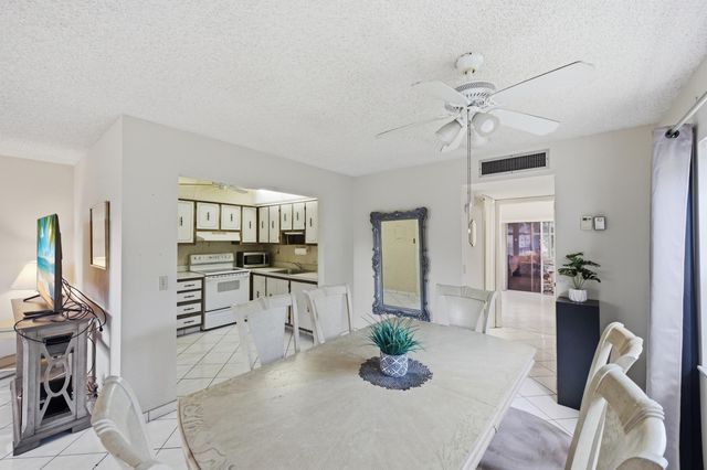 519 Burgundy K, Delray Beach, FL 33484