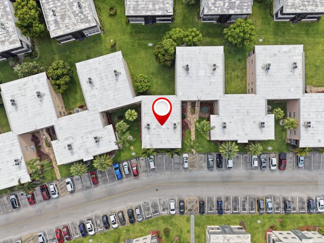 519 Burgundy K, Delray Beach, FL 33484