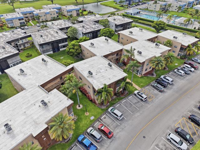 519 Burgundy K, Delray Beach, FL 33484