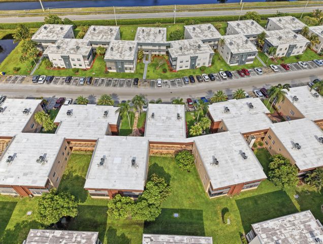 519 Burgundy K, Delray Beach, FL 33484