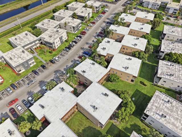 519 Burgundy K, Delray Beach, FL 33484