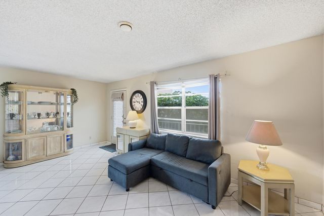 519 Burgundy K, Delray Beach, FL 33484