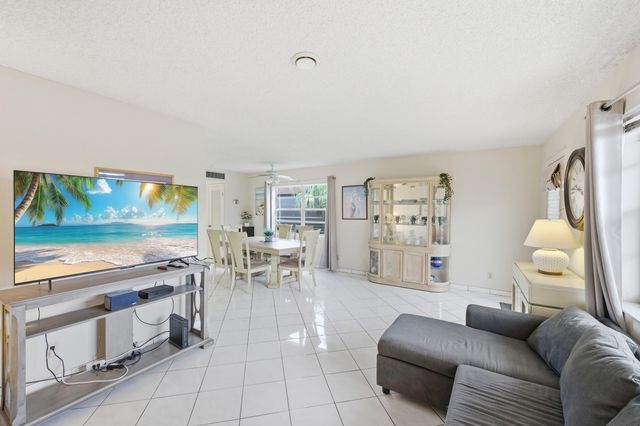 519 Burgundy K, Delray Beach, FL 33484