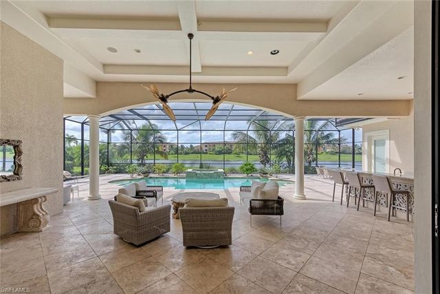 9683 Lipari CT, Naples, FL 34113