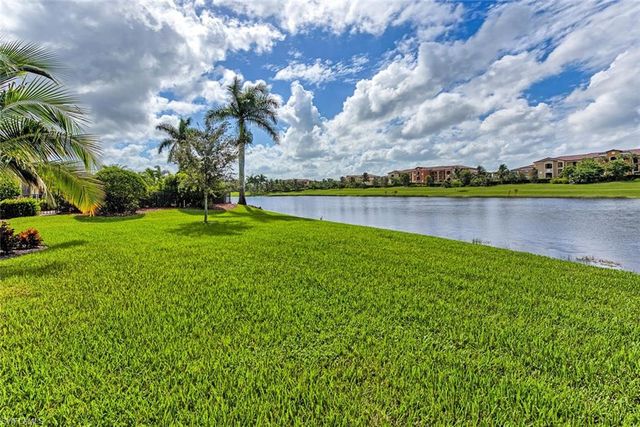 9683 Lipari CT, Naples, FL 34113