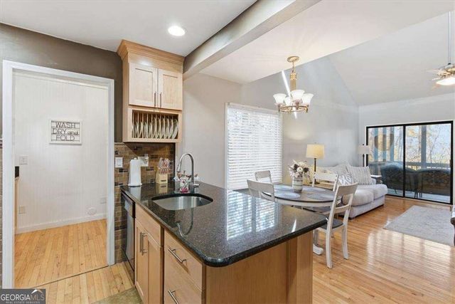 106 Lake Cottages Court, Waleska, GA 30183