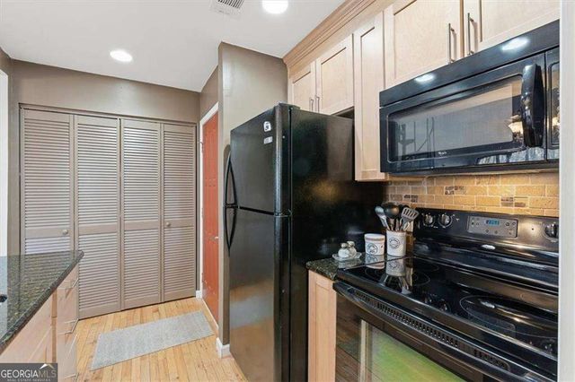 106 Lake Cottages Court, Waleska, GA 30183