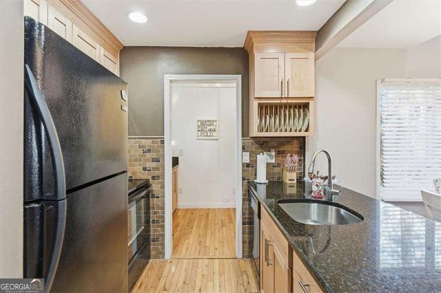 106 Lake Cottages Court, Waleska, GA 30183