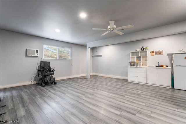 3400 Sioux Way, Las Vegas, NV 89169