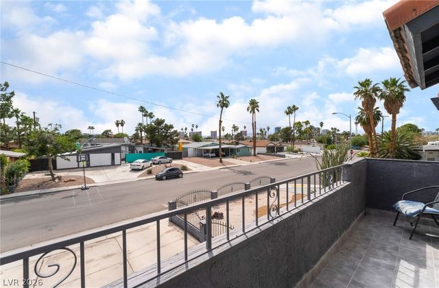 3400 Sioux Way, Las Vegas, NV 89169