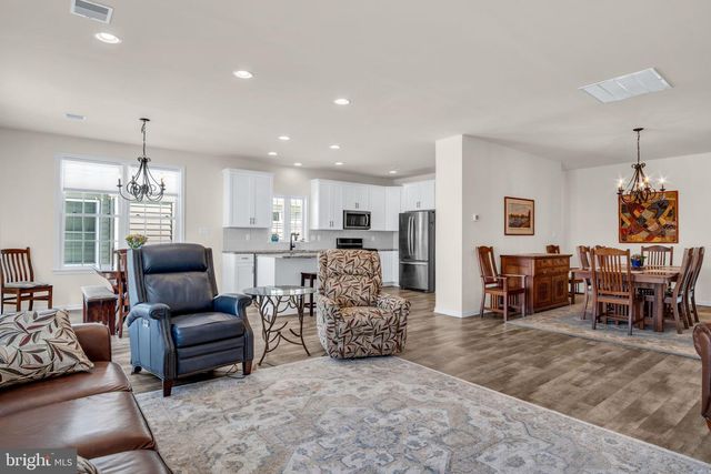 614 REPUBLIC WAY, Mechanicsburg, PA 17050