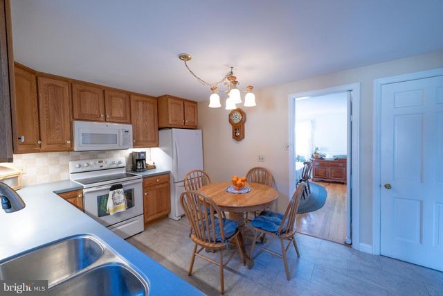 1848 RIDGELAWN AVE, Bethlehem, PA 18018