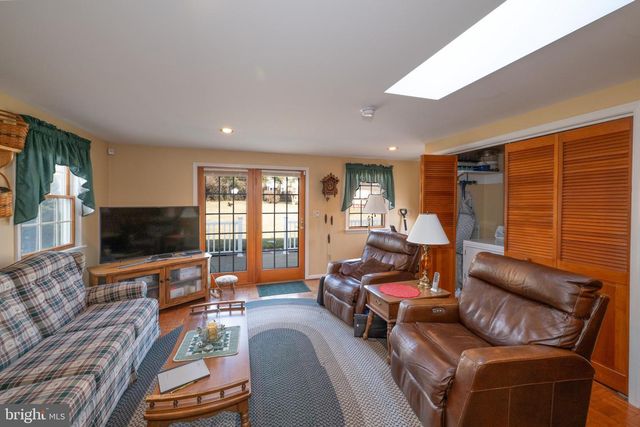 1848 RIDGELAWN AVE, Bethlehem, PA 18018