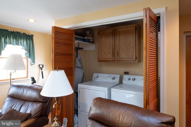 1848 RIDGELAWN AVE, Bethlehem, PA 18018